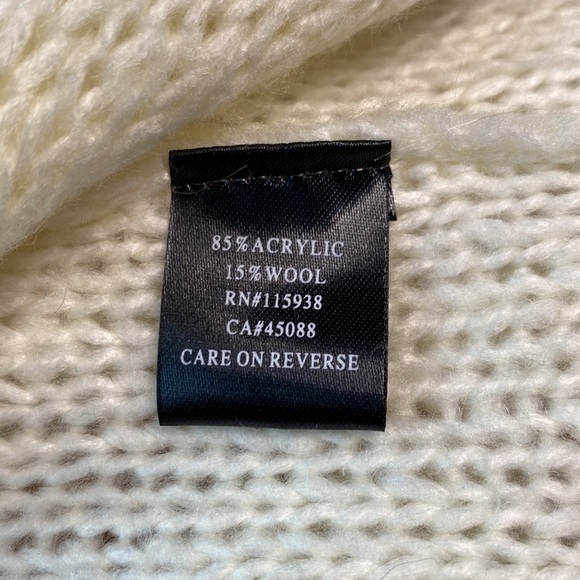 Everybody Talks Wool blend Shag Fringe Vest - Picture 5 of 8